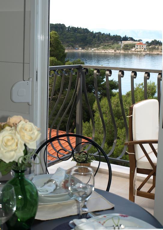 Apartments Issa Makarska Zimmer foto