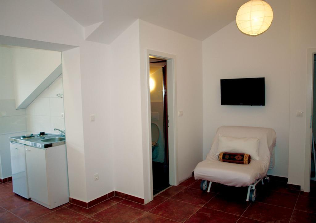 Apartments Issa Makarska Zimmer foto
